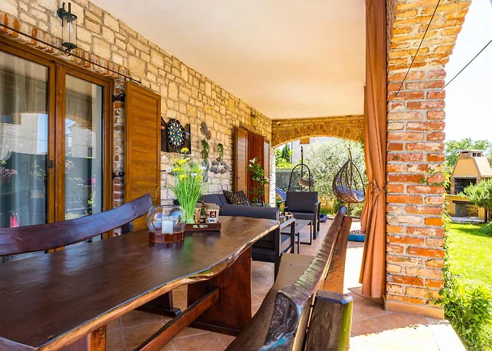 Villa San Andrea - Ideal For Families, 8 Adults, 2 Children Up To 5 Years, 1 Children Up To 1 Years
